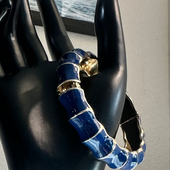 Blue & Gold Bracelet 💙⚜️ - Picture 3 of 6